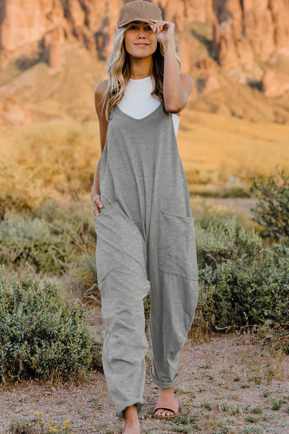 Women's V-Neck Sleeveless Jumpsuit with Pocket