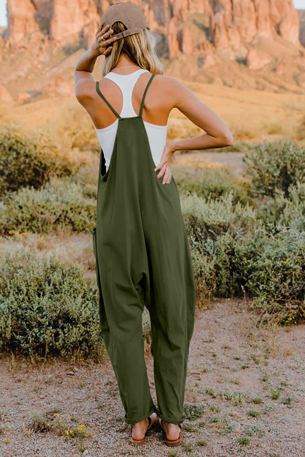 Women's V-Neck Sleeveless Jumpsuit with Pocket