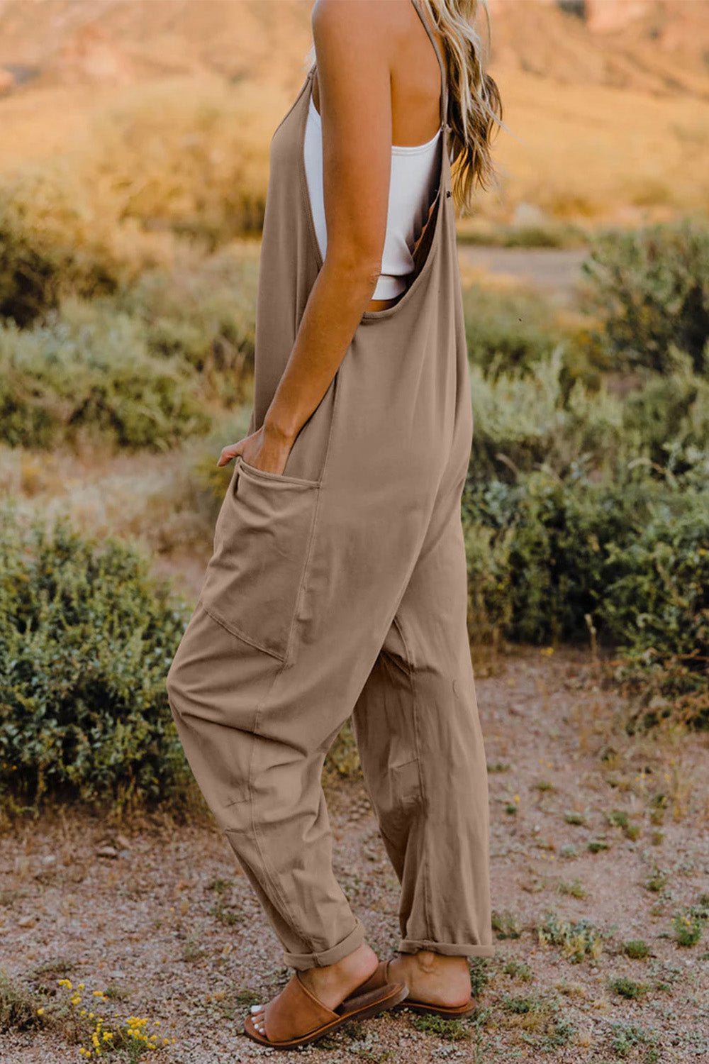 Women's V-Neck Sleeveless Jumpsuit with Pocket