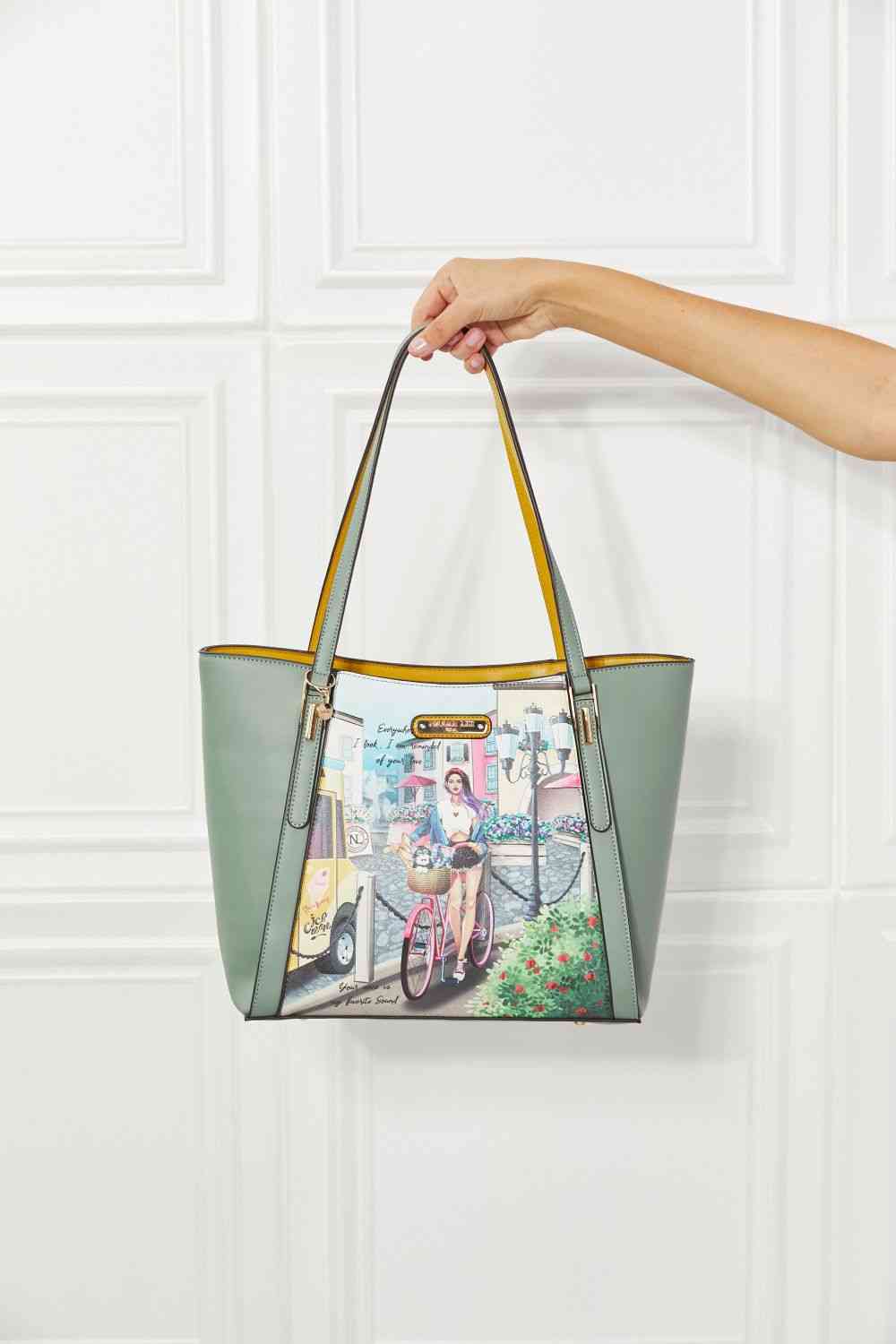 Around The World Ladies Handbag Set