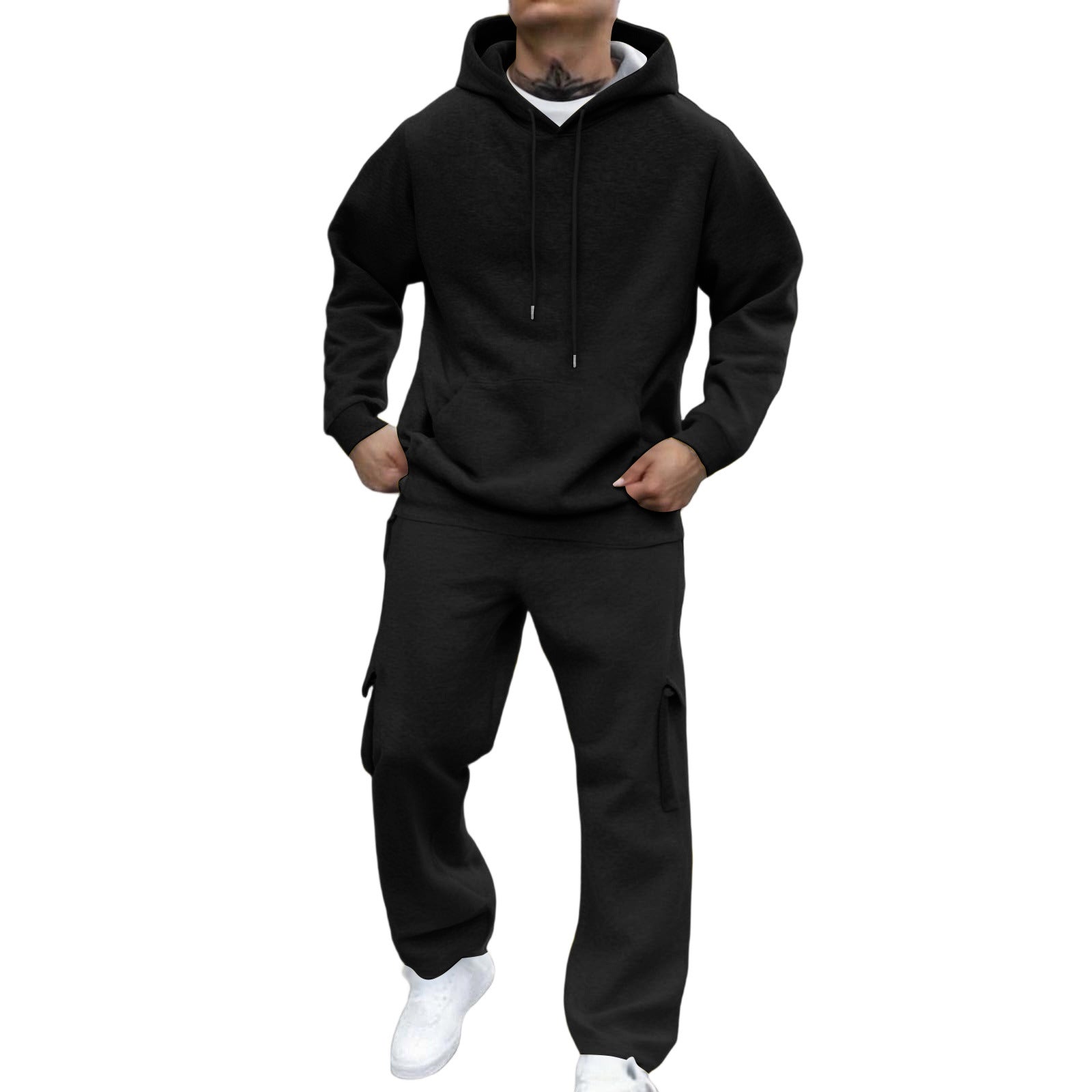 Model wear a Men's Winter Cargo Sweat Suit Set black