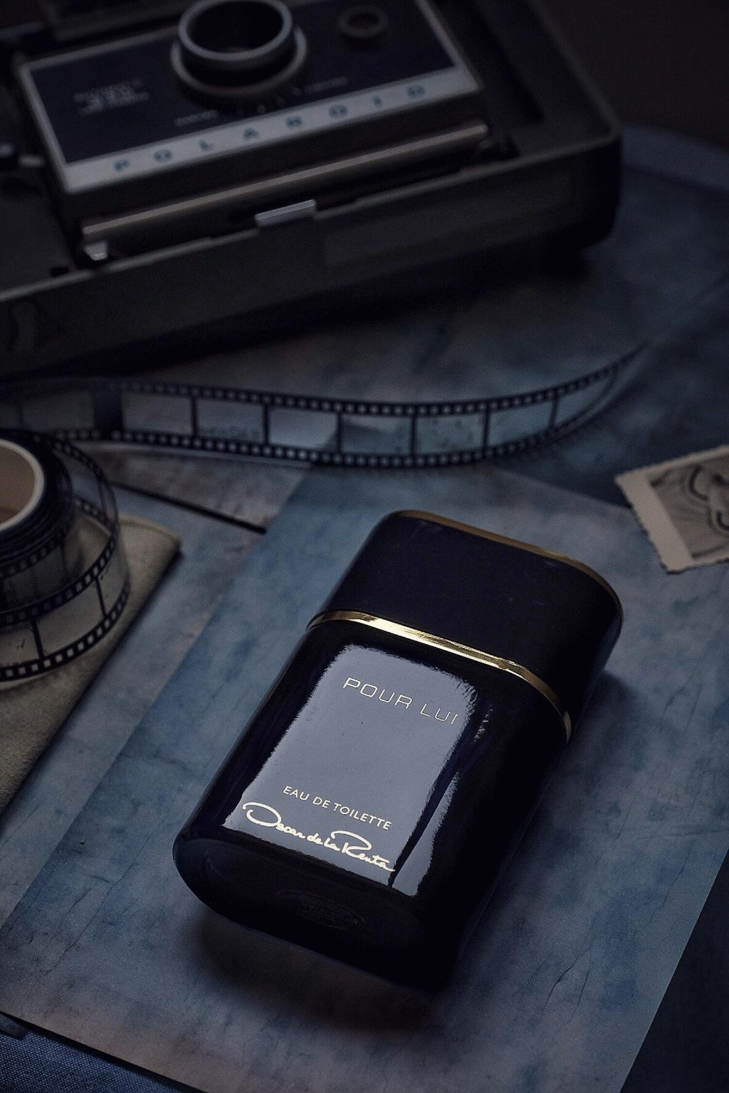 Oscar Pour Lui: Timeless Masculine Elegance in Every Spray