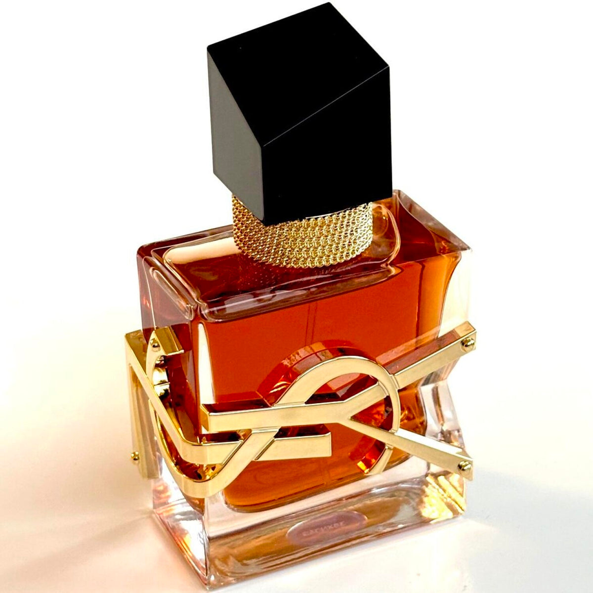 YSL Libre Le Parfum: Fearless Feminine Freedom