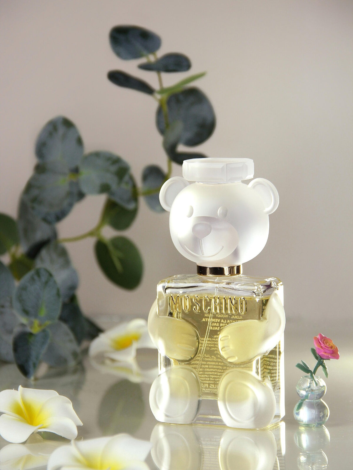 Moschino Toy 2: Seductive, Playful Feminine Magic