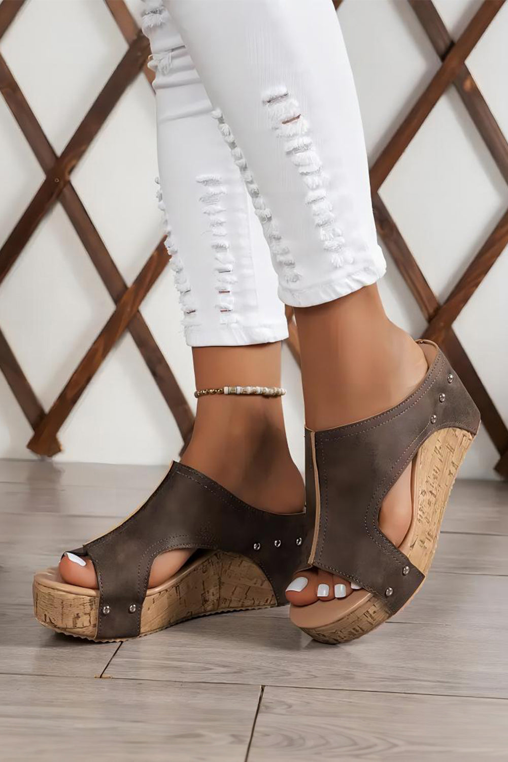 Brown open-toe sandals 