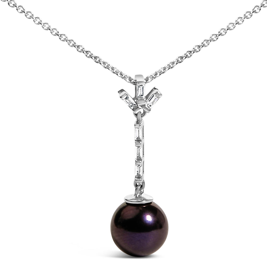 Unveil the Ocean's Mystery: .925 Sterling Silver Pearl Pendant