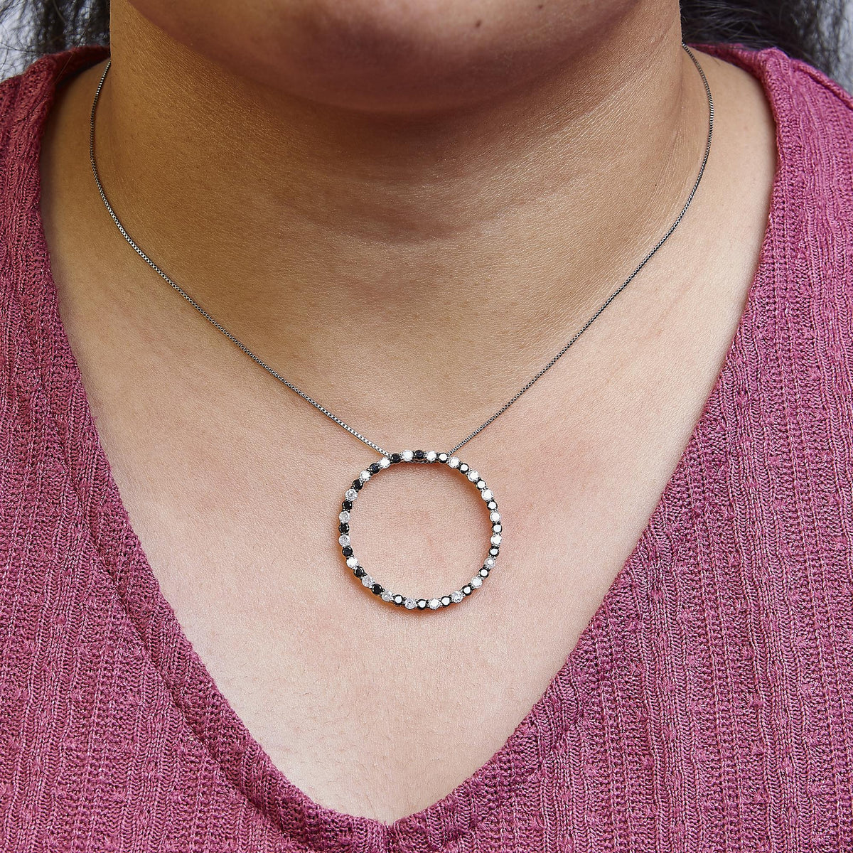 .925 Sterling Silver 2.0 Cttw Alternating Black and White Diamond Open Hoop Circle Pendant Necklace (H-I Color, I2-I3 Clarity) - 18 Inches