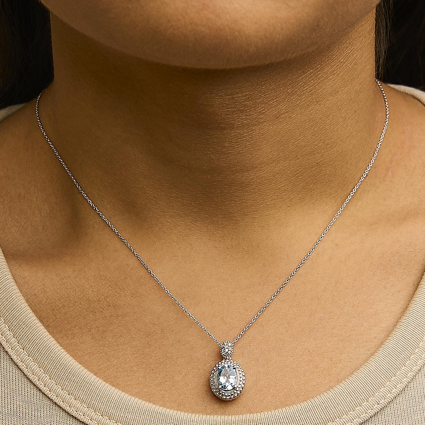 Timeless Elegance in .925 Sterling Silver: Captivating Ocean-Hued Topaz
