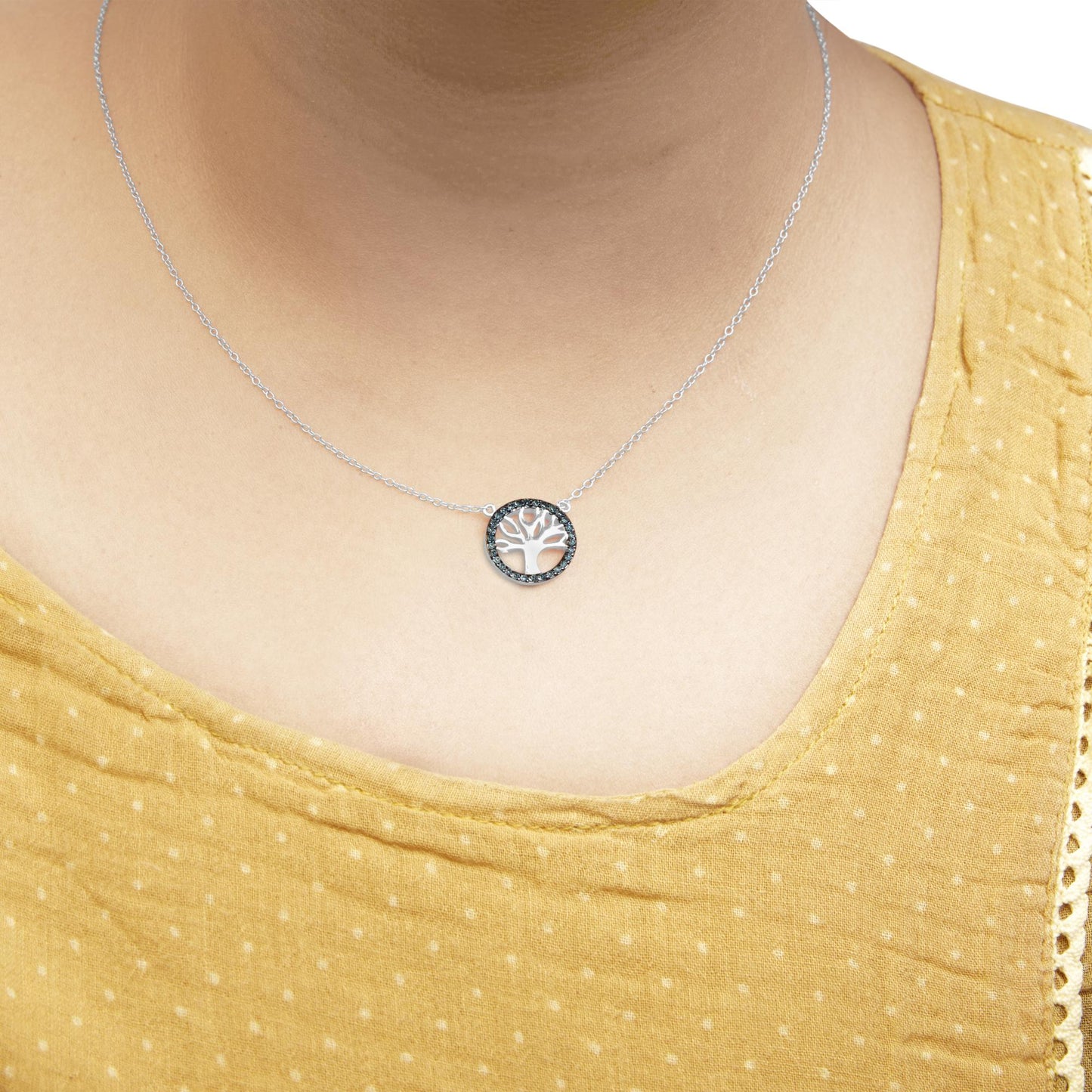 .925 Sterling Silver 1/6 Cttw Blue Diamond Tree of Life and Circle 18in Pendant Necklace (Blue Color, SI1-SI2 Clarity)