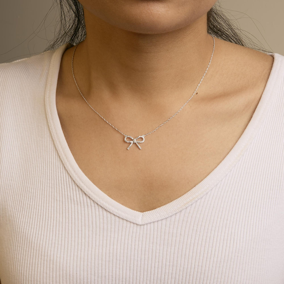 Unleash Elegance: .925 Sterling Silver Bow Knot Necklace