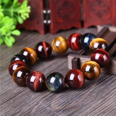 Tap into your courageous side with our Unisex Natrual Tiger Eye Bracelet. Made with natural Tiger Eye beads, this bracelet offers a unique and powerful look for both men and women. Experience the potential benefits of increased courage and confidence while wearing this stylish and natural accessory.