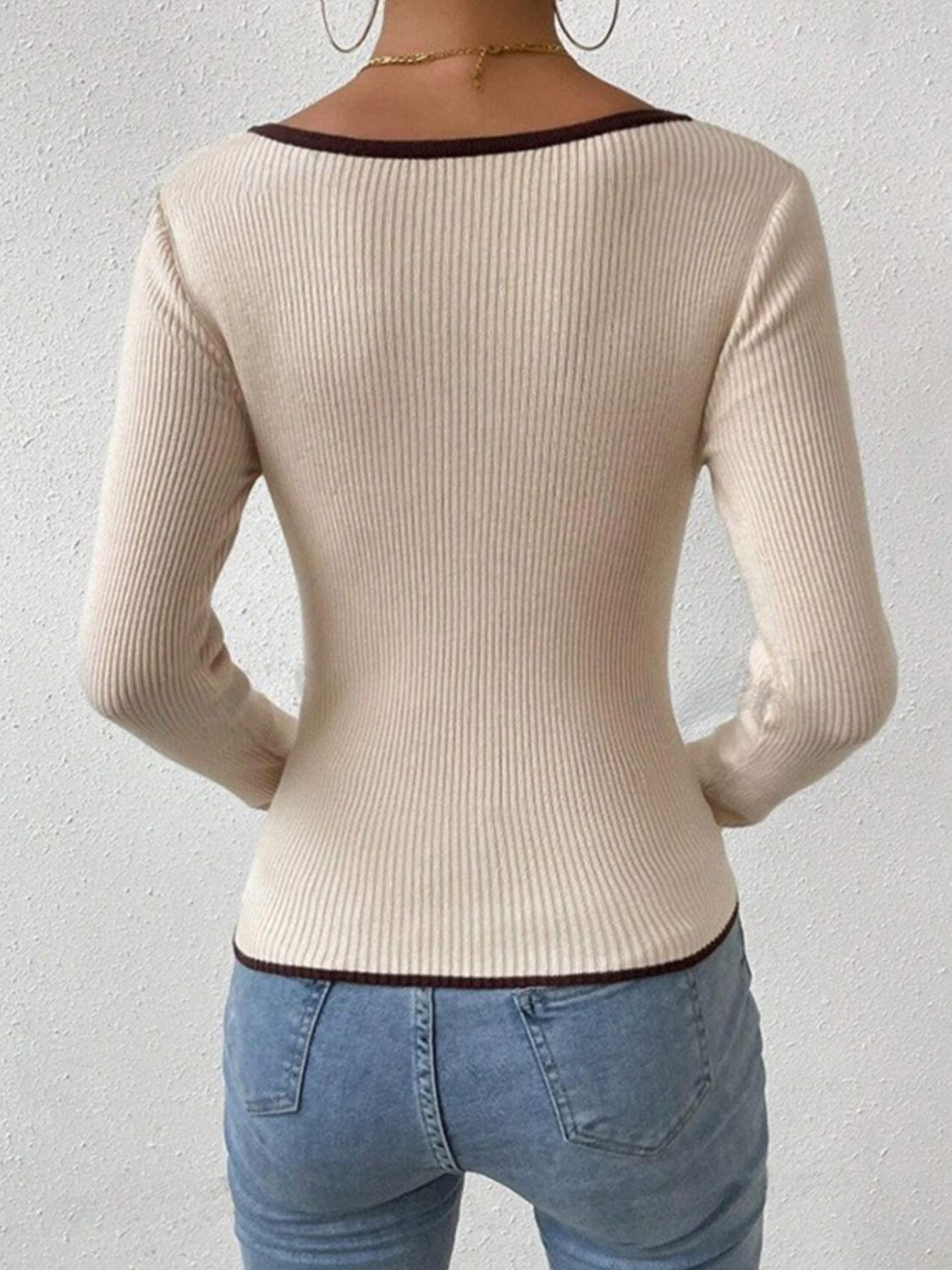 Back view of a Model wearing a Chic Casual Trim Contrast Collar Long Sleeve Knit Top