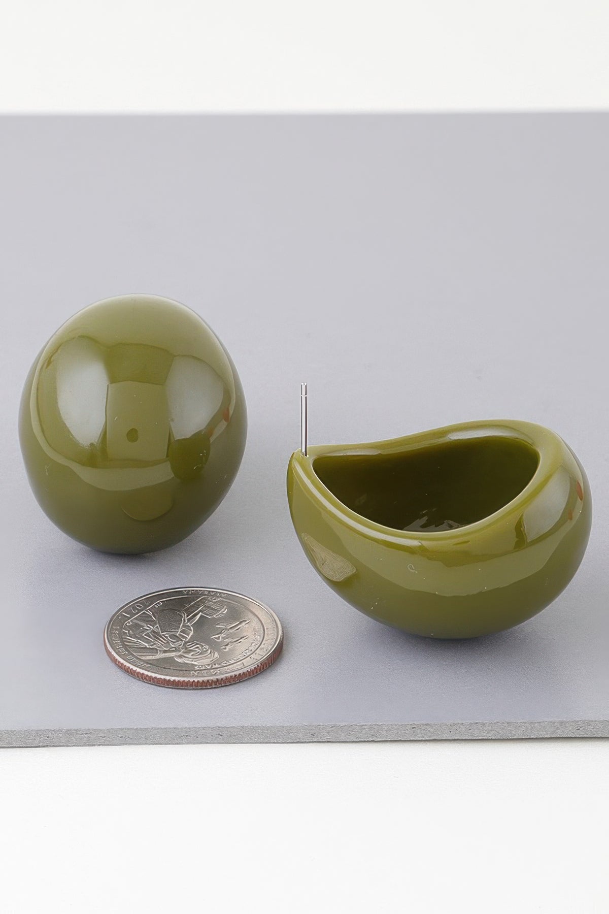 Vibrant olive Retro Dome Stud Earrings