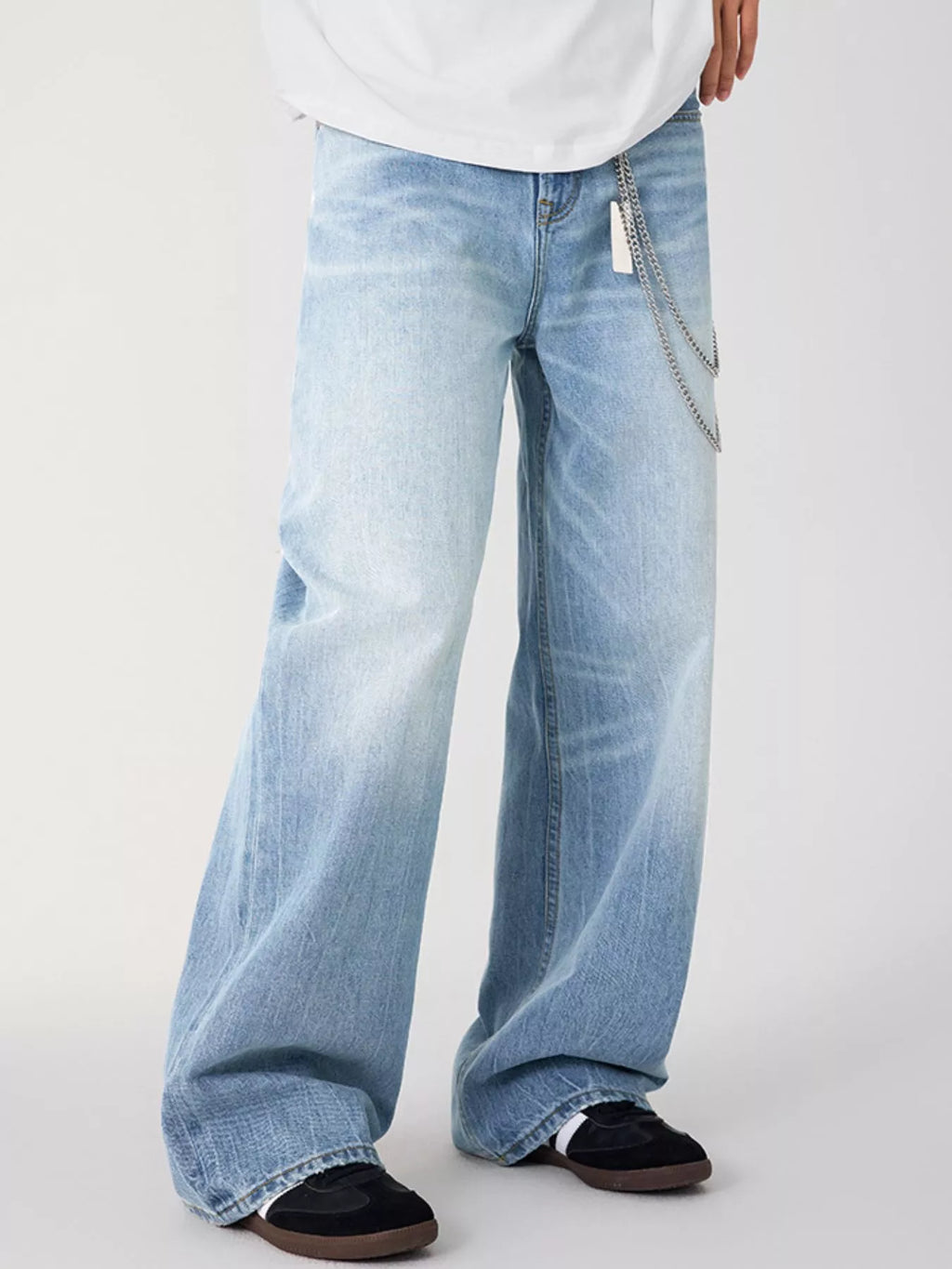 Men's Wash Relaxed Fit Long Leg Jeans front view