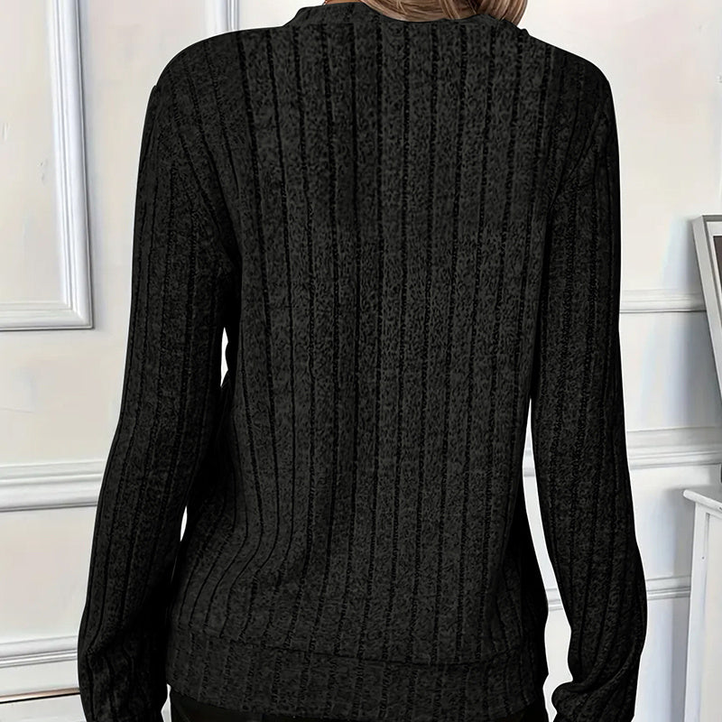 Cozy Contour: Half-Zip Round Neck Long-Sleeve Knit Pullover for Effortless Casual Days