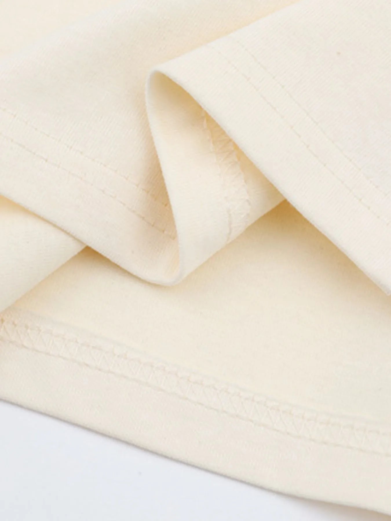 "Bangouluo" Graphic Short Sleeve T-Shirt stitching detail