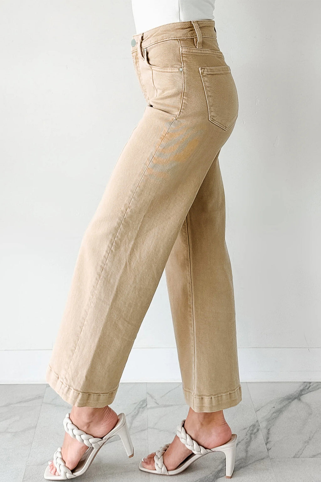 Women's Center Seam Cropped Jeans