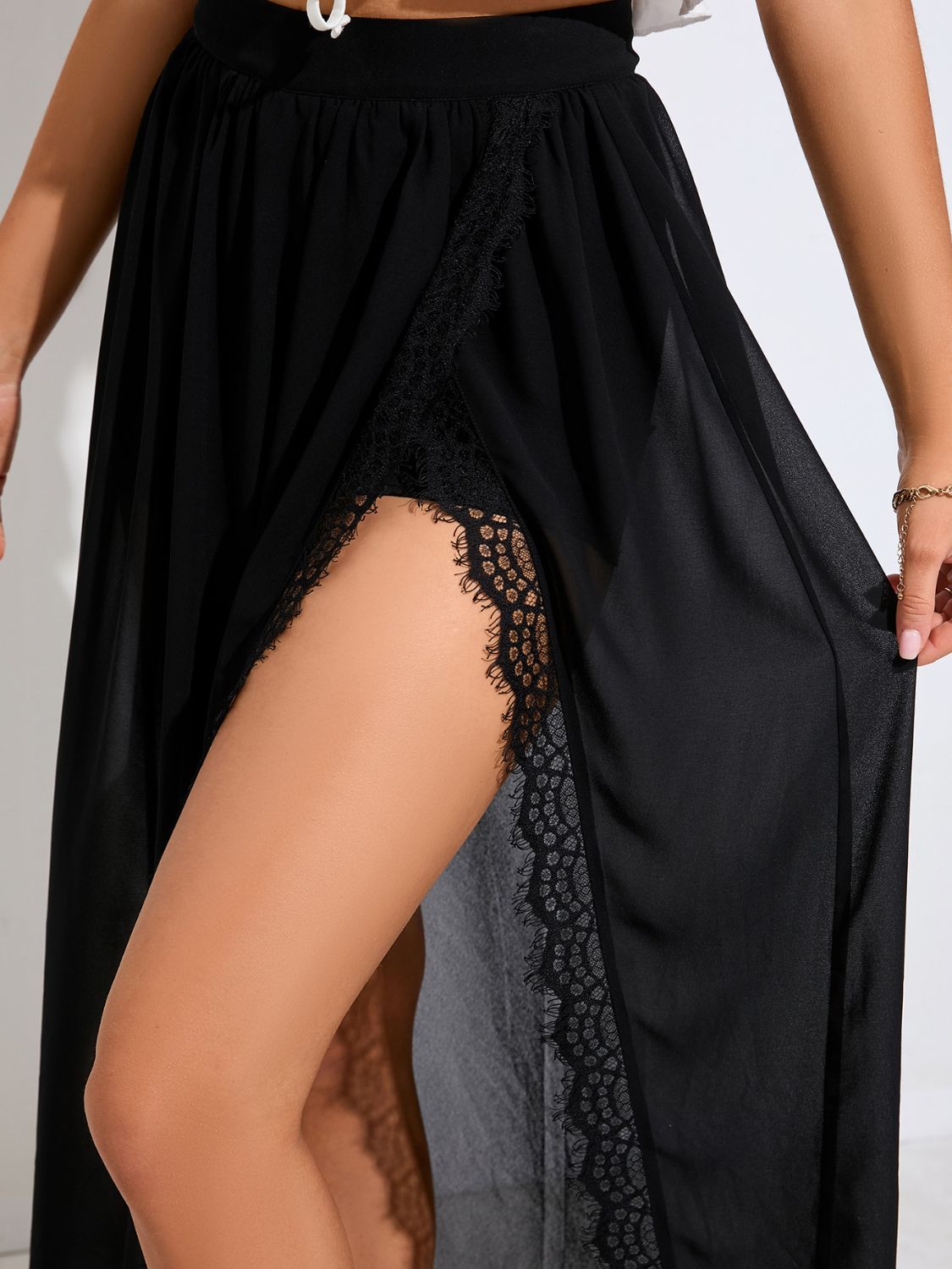 Women's Scalloped Lace Trim Split Skirt